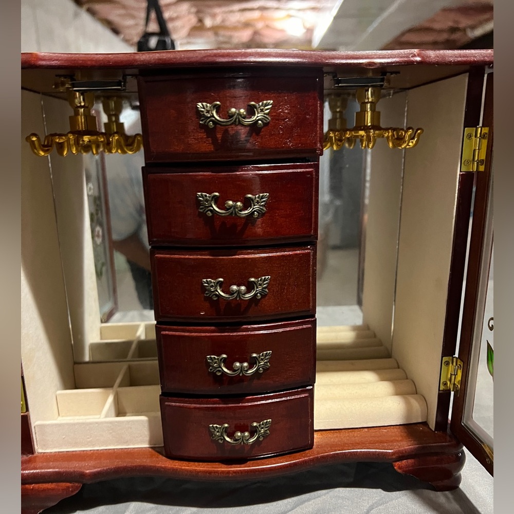 Vintage Jewelry Box
